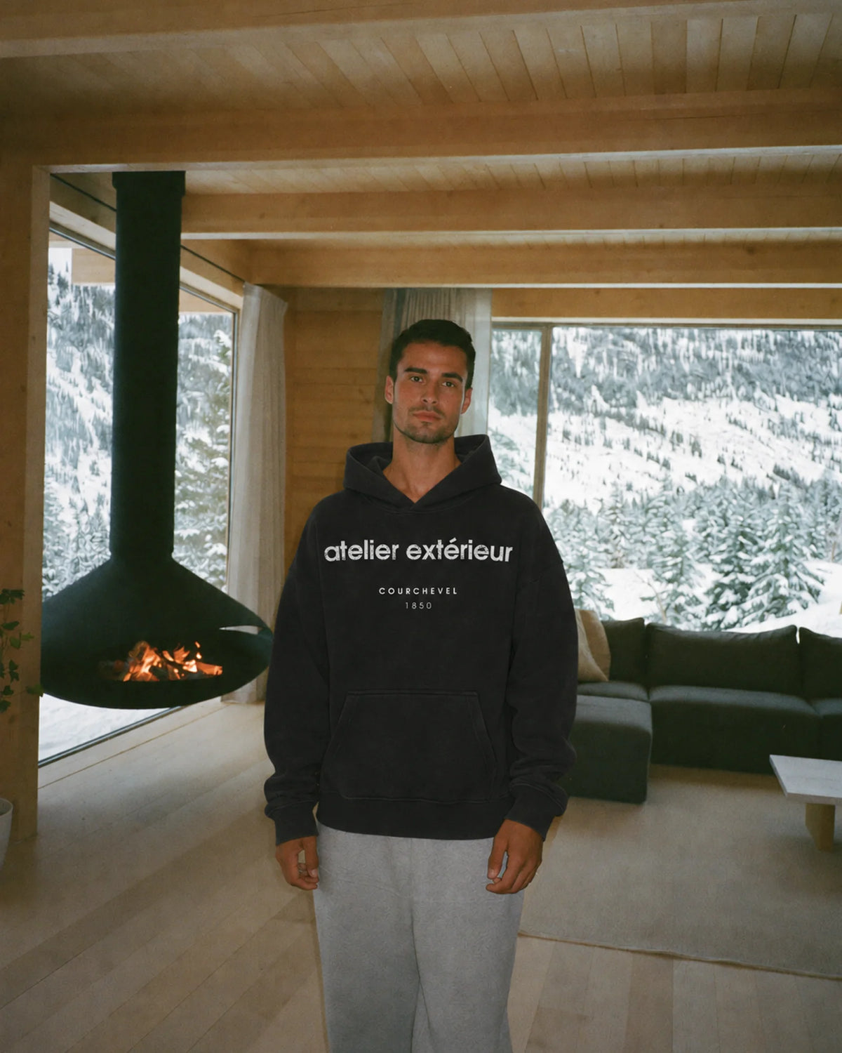 1850 Hoodie - Black