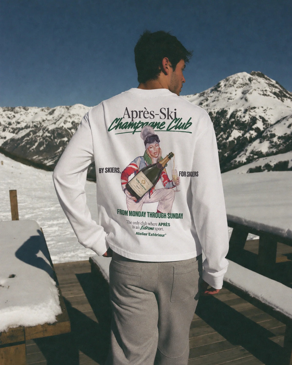 Après Ski Champagne Club Long Sleeve Tee