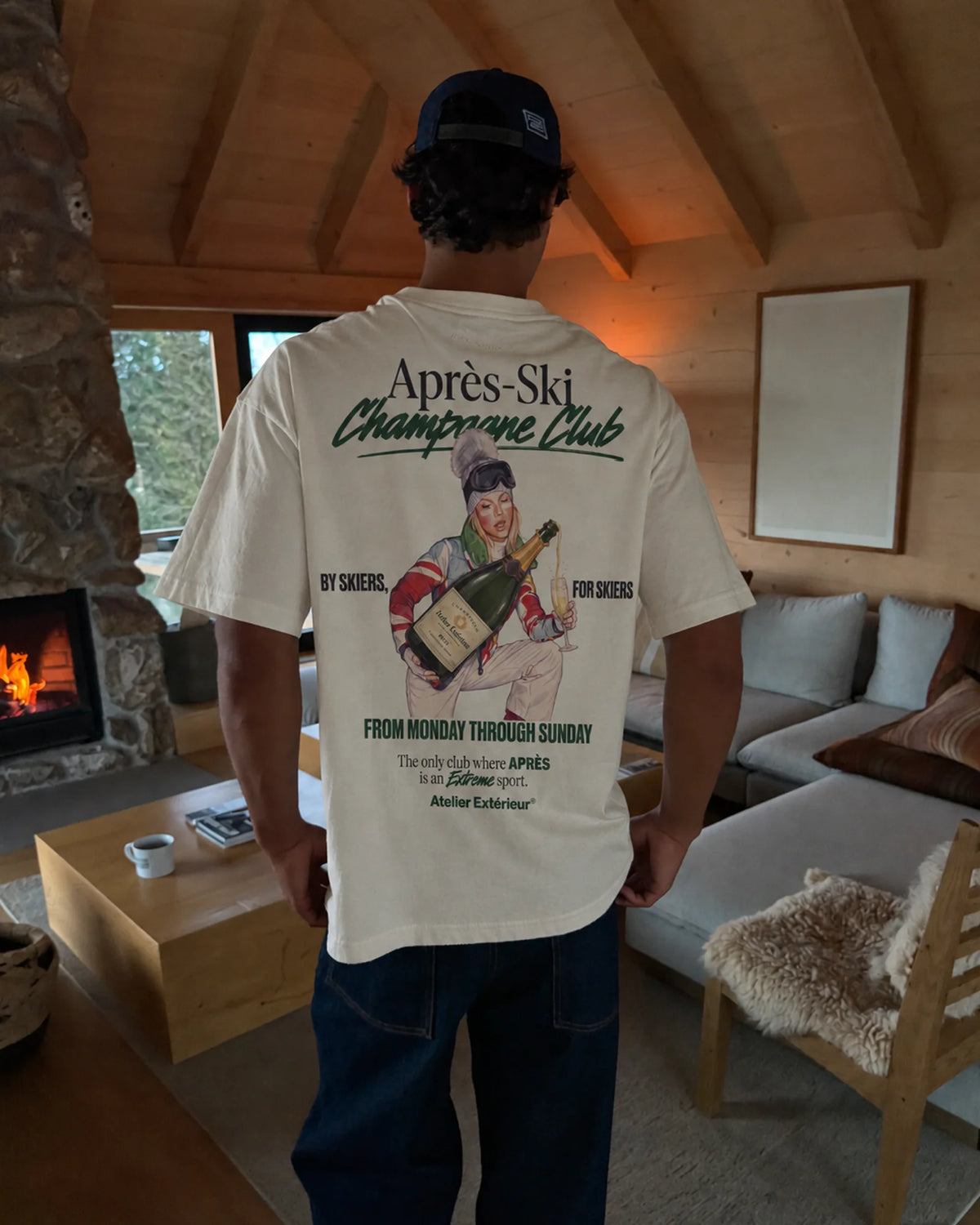 Après Ski Champagne Club Tee - Ecru