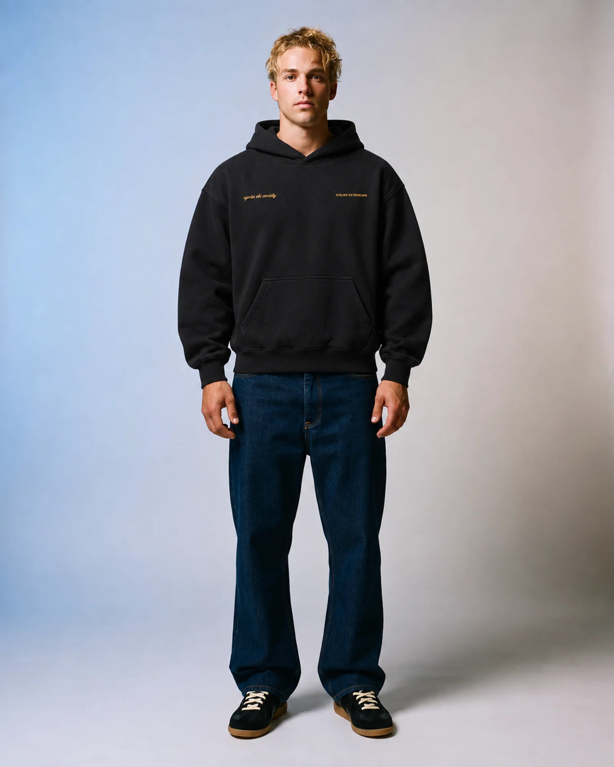 Après Ski Instructor Hoodie - Black