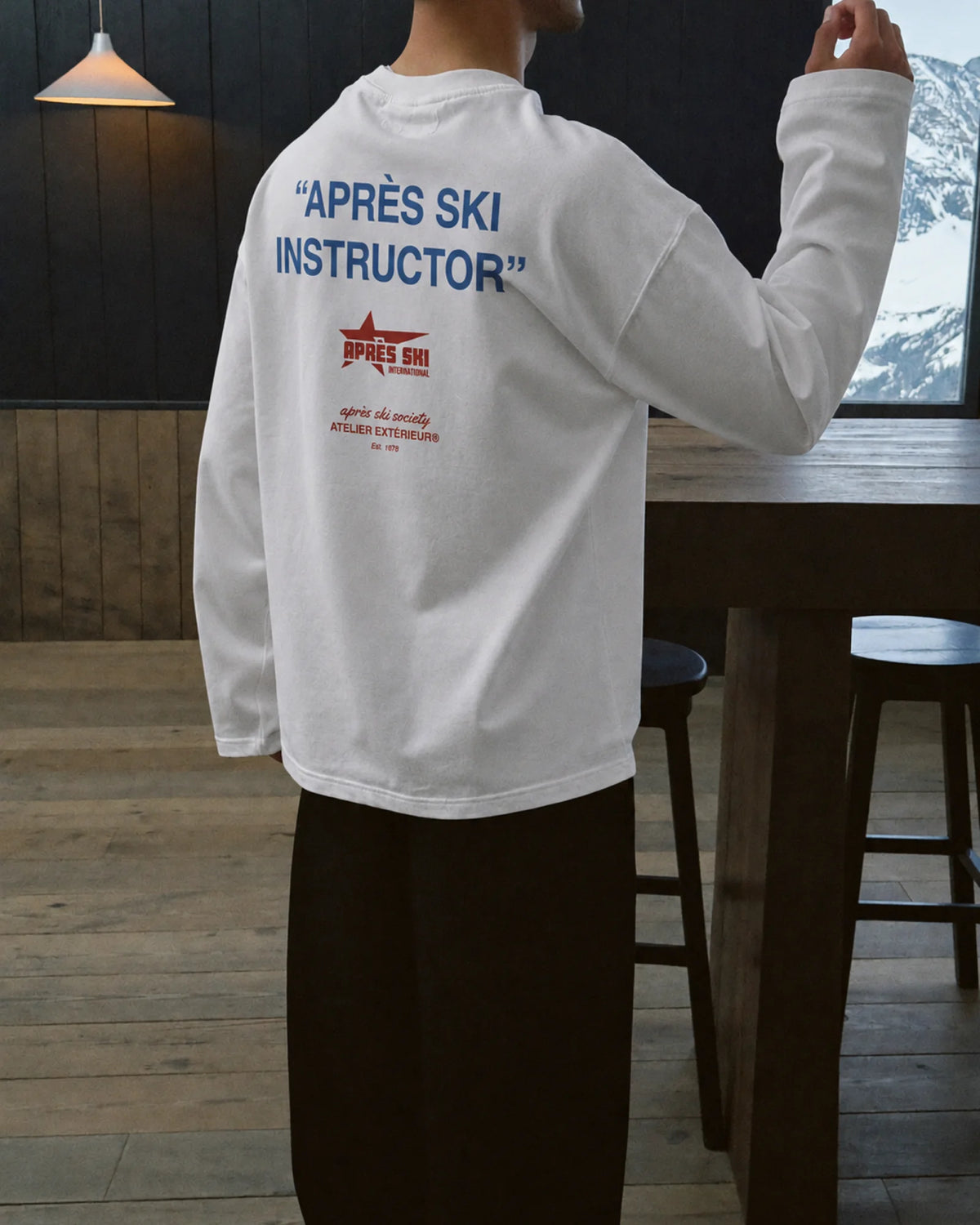 Après Ski Instructor Long Sleeve Tee - White