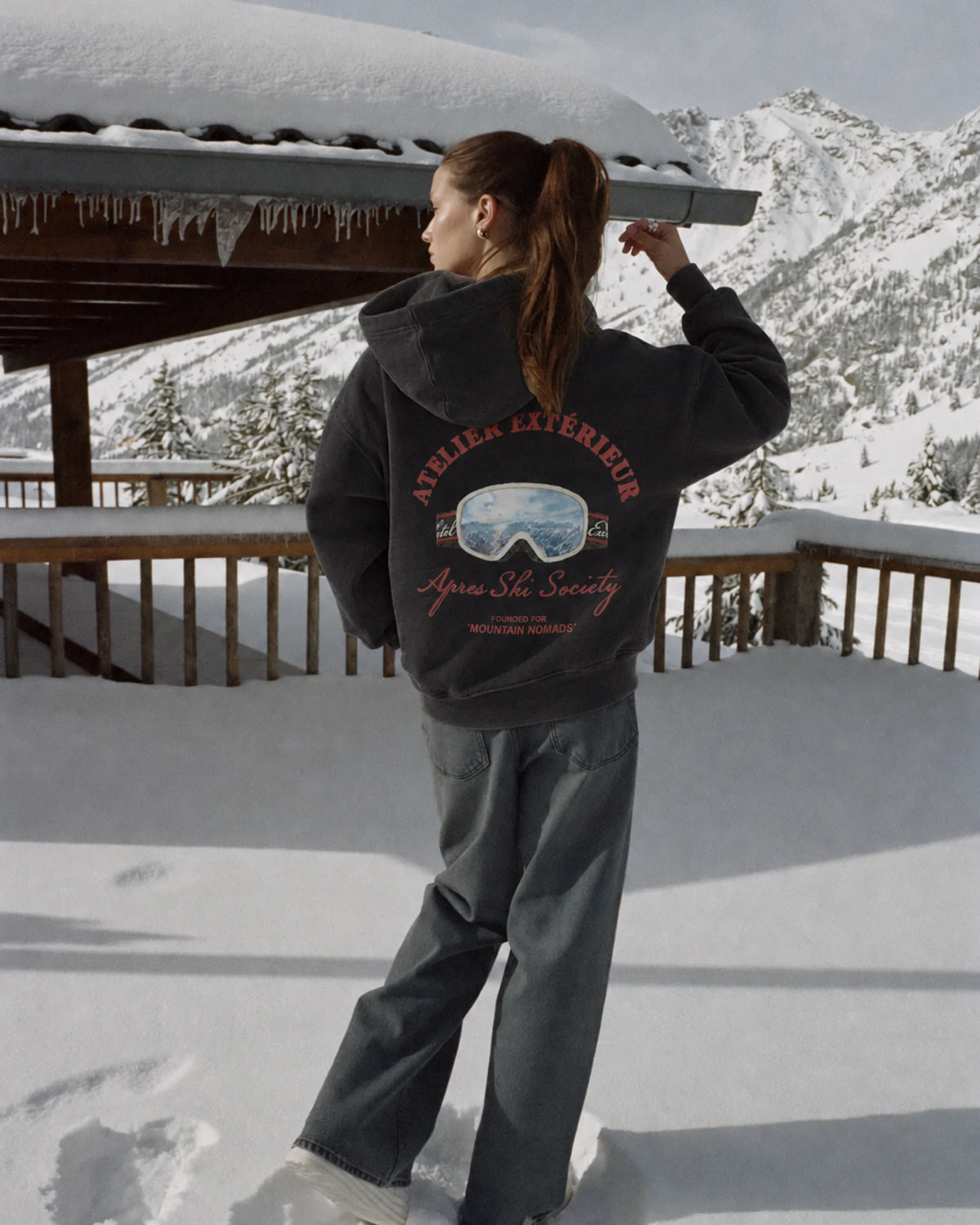 Après Ski Society Hoodie - Black